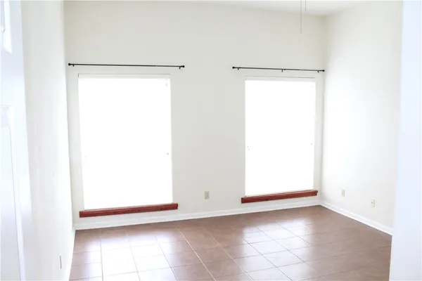 $4,000 | 109 West 38th Street, Unit B, Austin, TX 78705