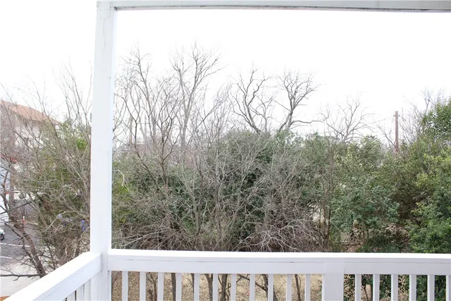 $4,000 | 109 West 38th Street, Unit B, Austin, TX 78705