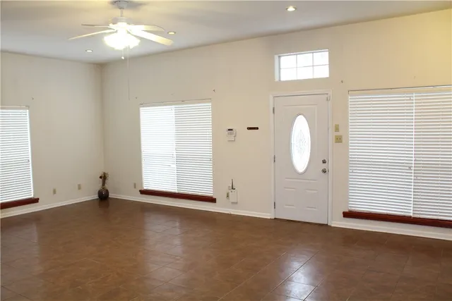 $4,000 | 109 West 38th Street, Unit B, Austin, TX 78705