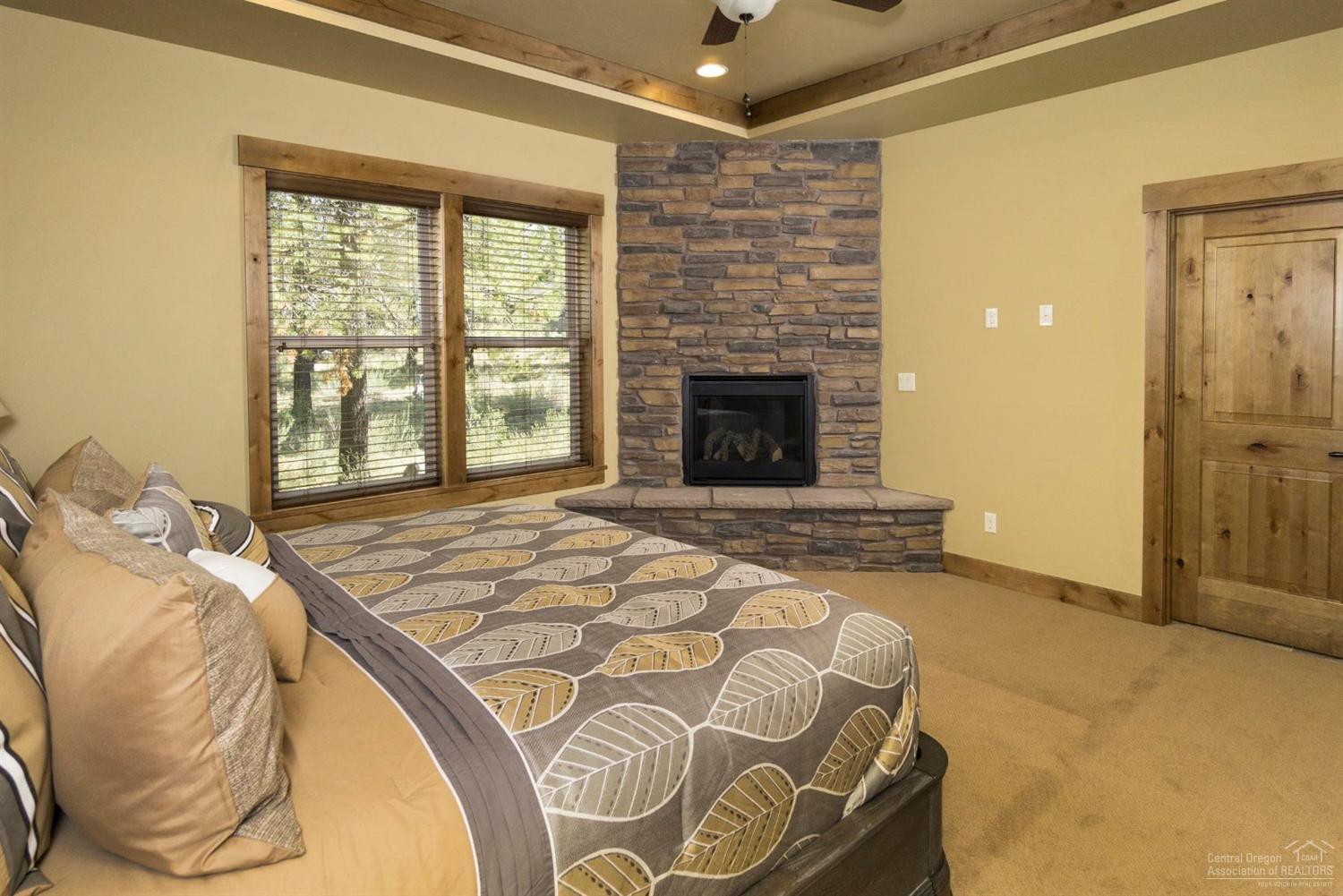267 Sable Rock Loop Bend, OR 97707 - Photo 14 of 25 Additional Photo