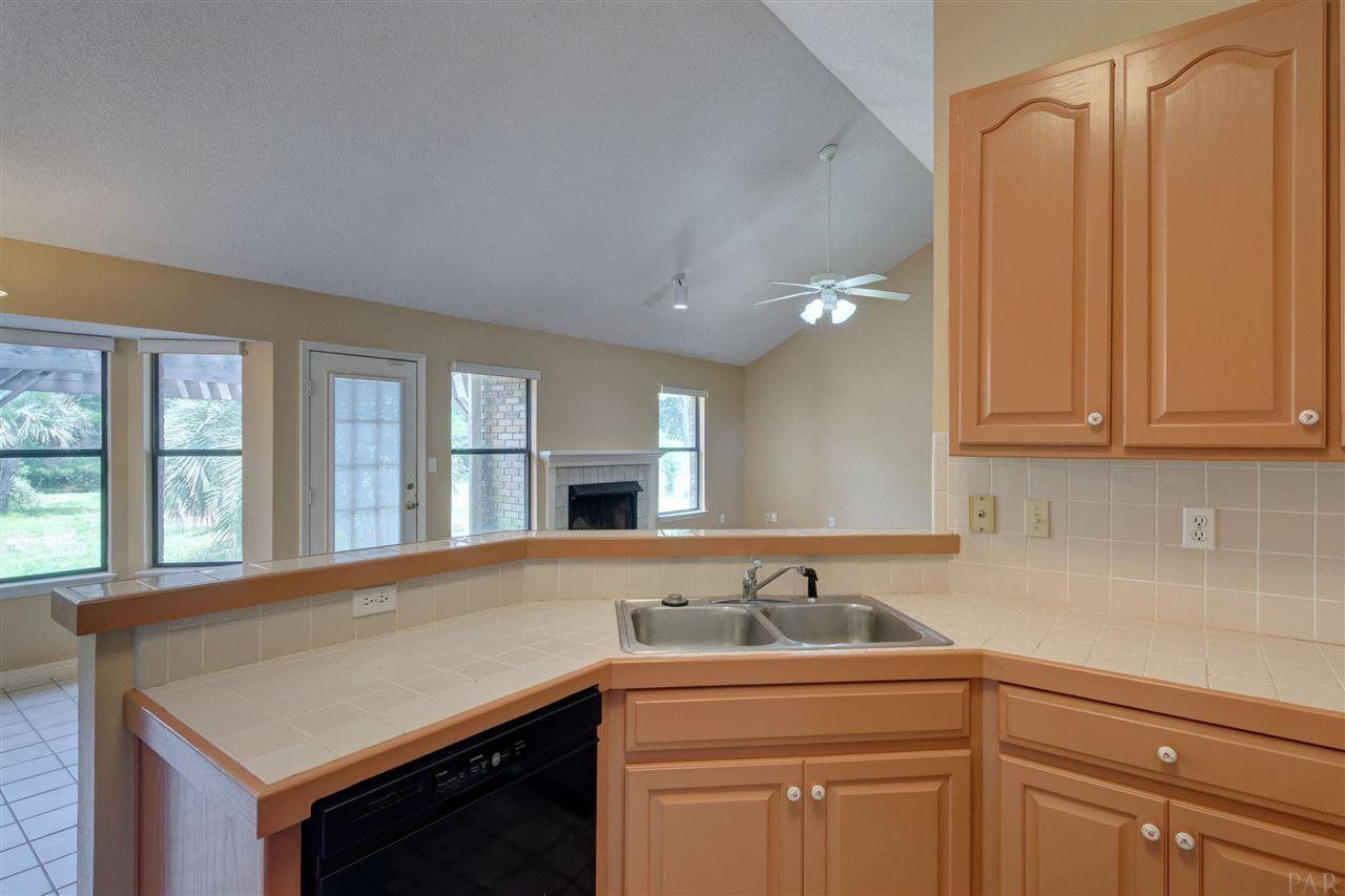 6886 Fernandina Road Navarre, FL 32566 - Photo 16 of 43 Gallery Image 16