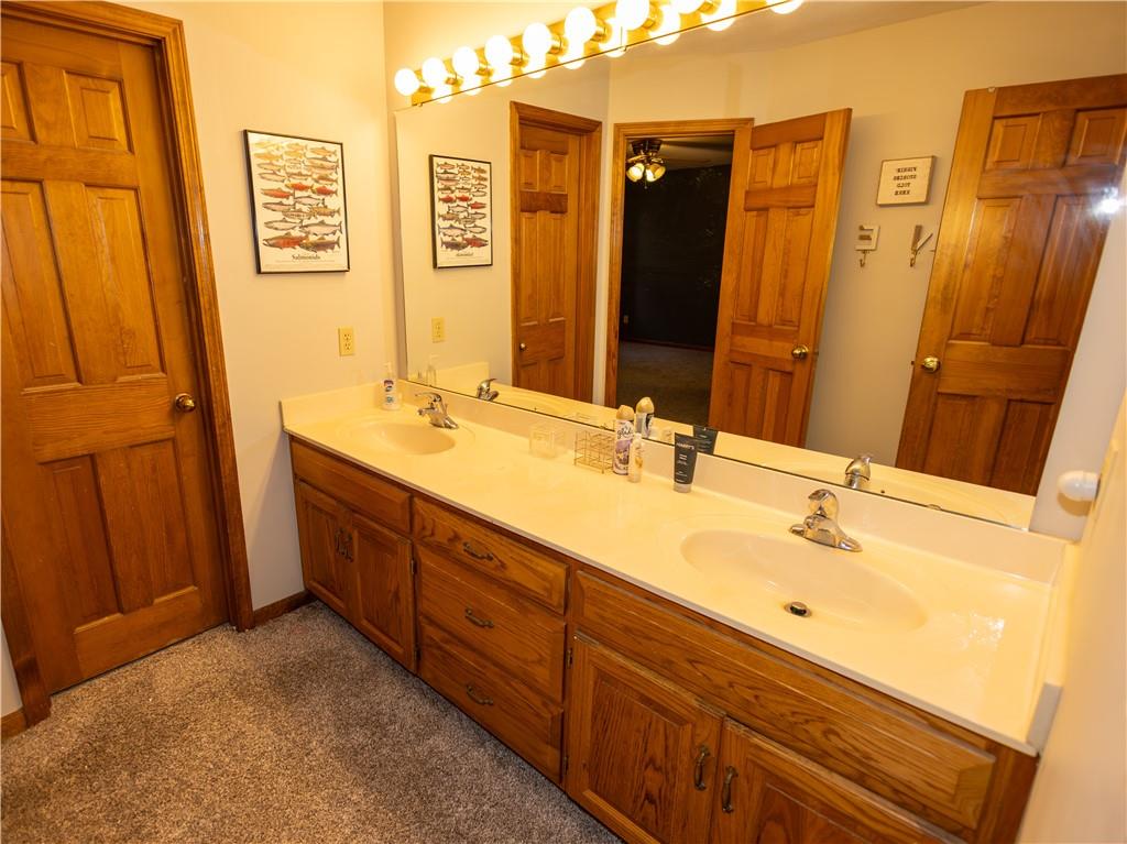 8515 Hallet Street Lenexa, KS 66215 - Photo 16 of 21
