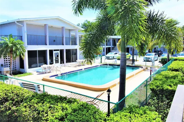 $1,250 | 3101 Bee Ridge Road, Unit 209, Sarasota, FL 34239