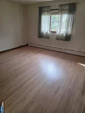 $2,800 | 615 5th Street, Unit 2, Carlstadt, NJ 07072
