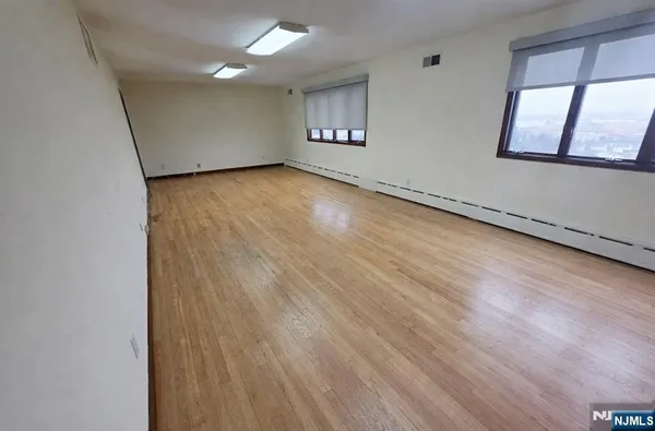 $2,800 | 615 5th Street, Unit 2, Carlstadt, NJ 07072