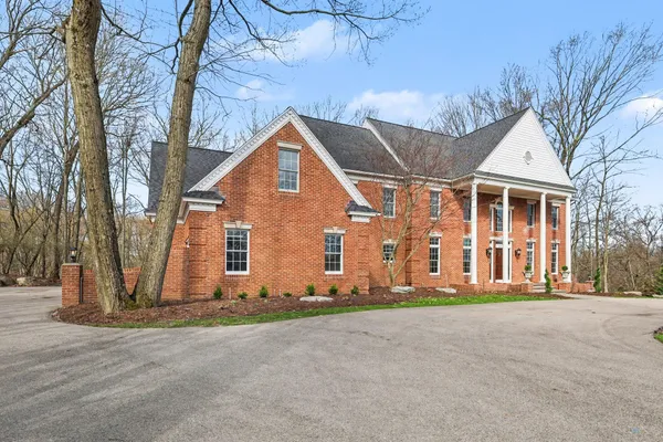 $1,599,000 | 1233 Ballybunion Court Southeast, Grand Rapids, MI 49546