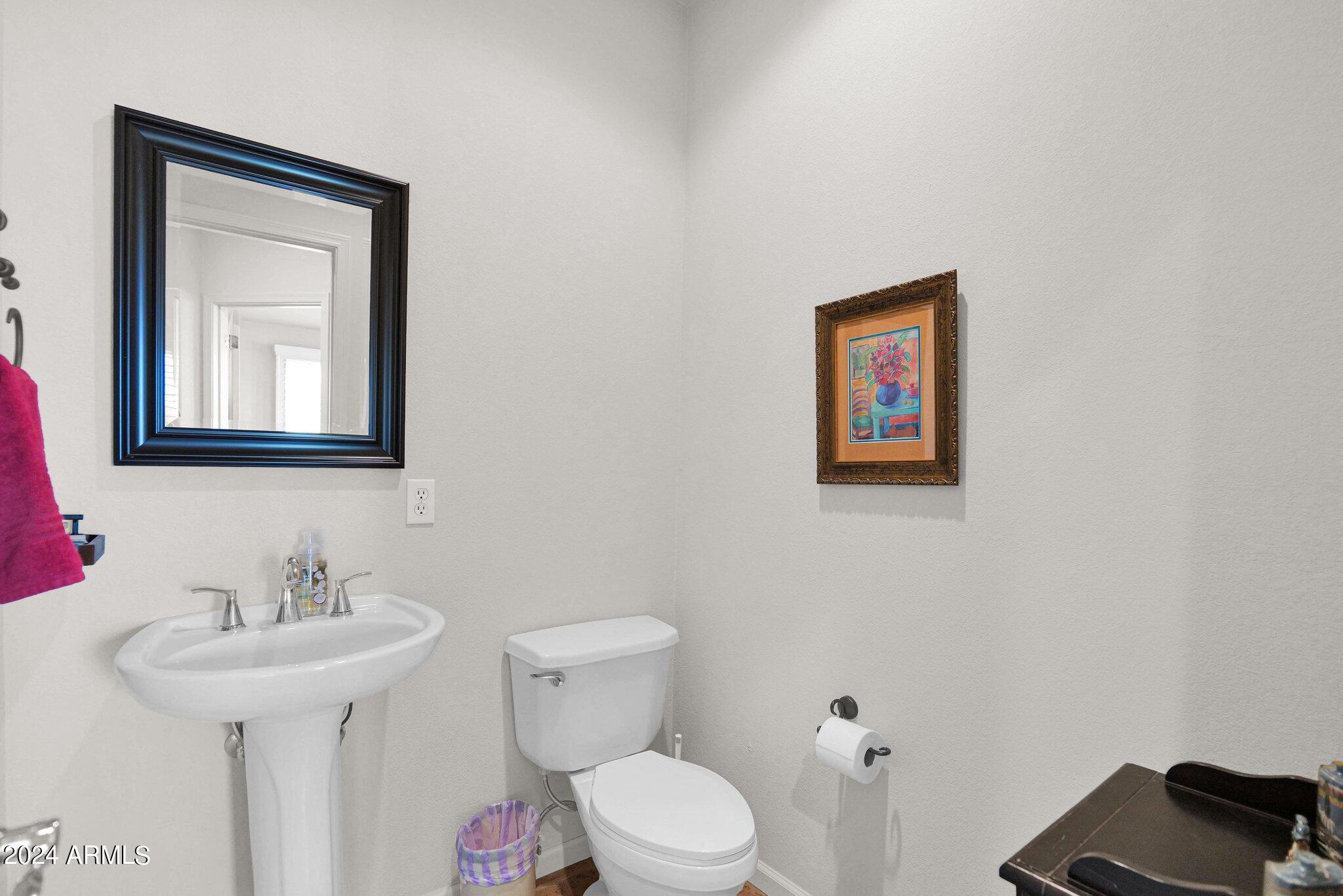 13620 West Cypress Street Goodyear, AZ 85395 - Photo 16 of 39 Half Bath