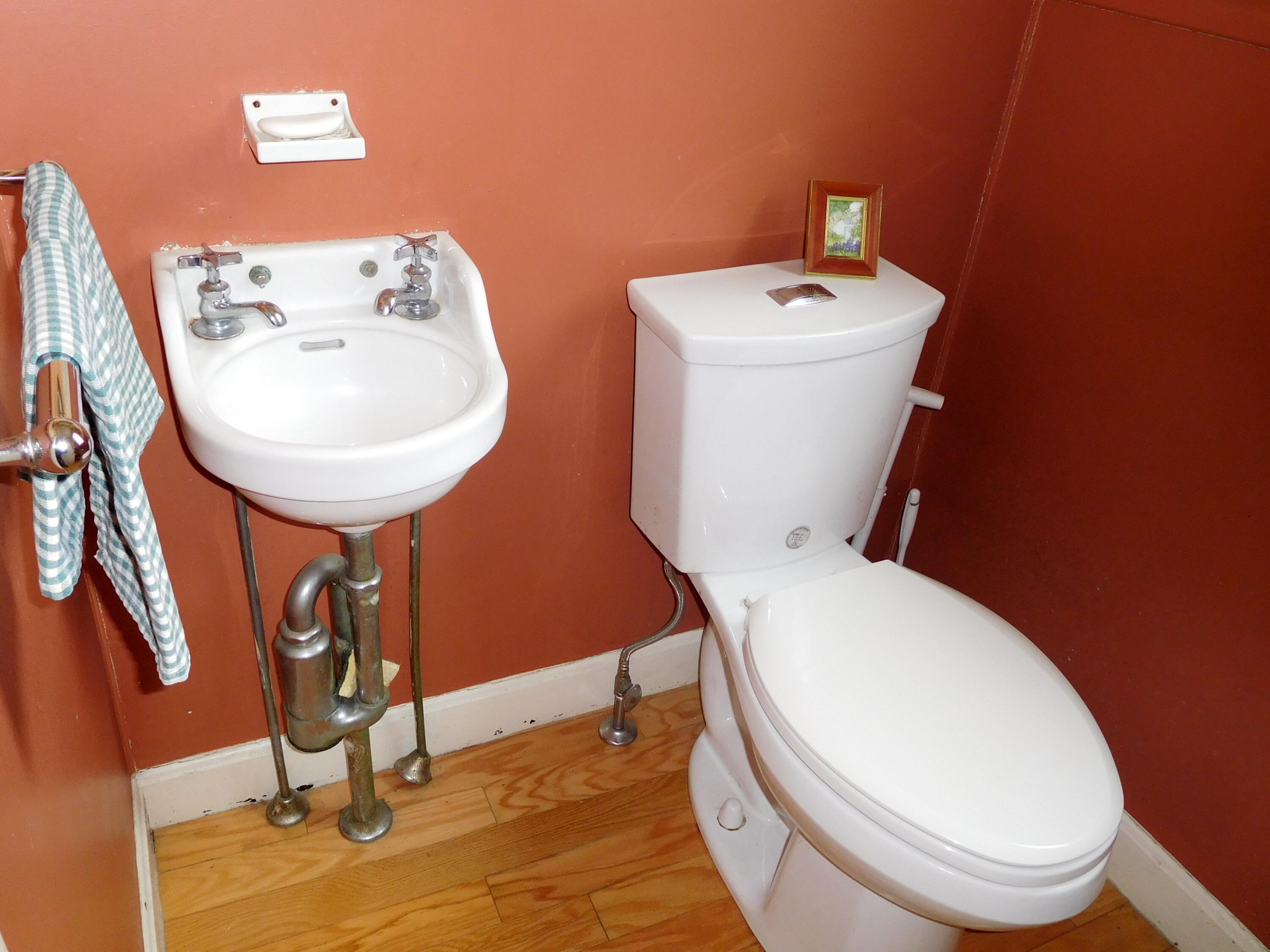 26 Mountain Avenue Lewiston, ME 04240 - Photo 11 of 35 11