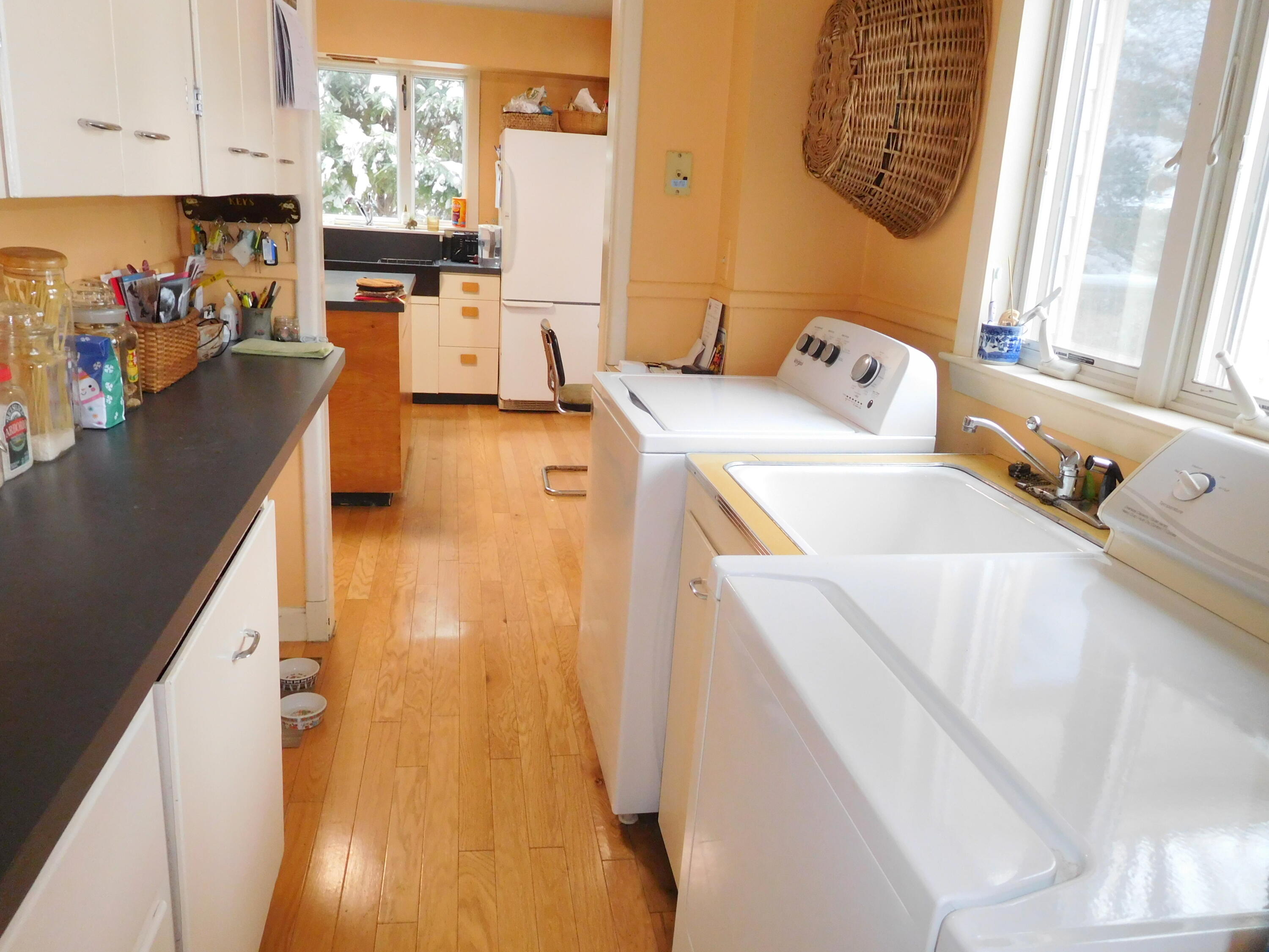 26 Mountain Avenue Lewiston, ME 04240 - Photo 9 of 35 09