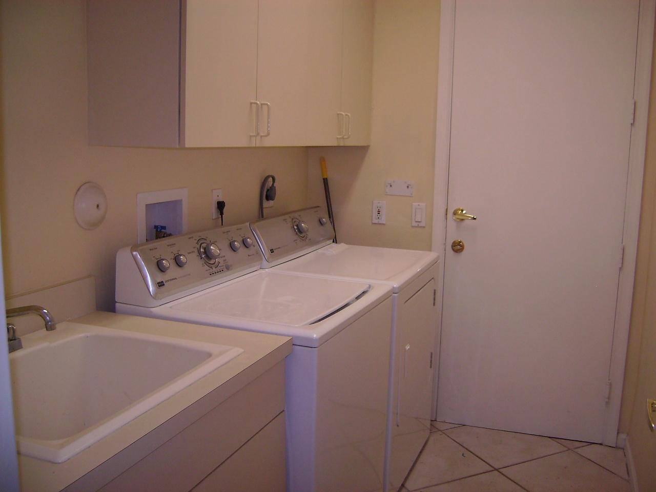 5416 Northwest 41st Terrace Boca Raton, FL 33496 - Photo 19 of 26 Laundry Room