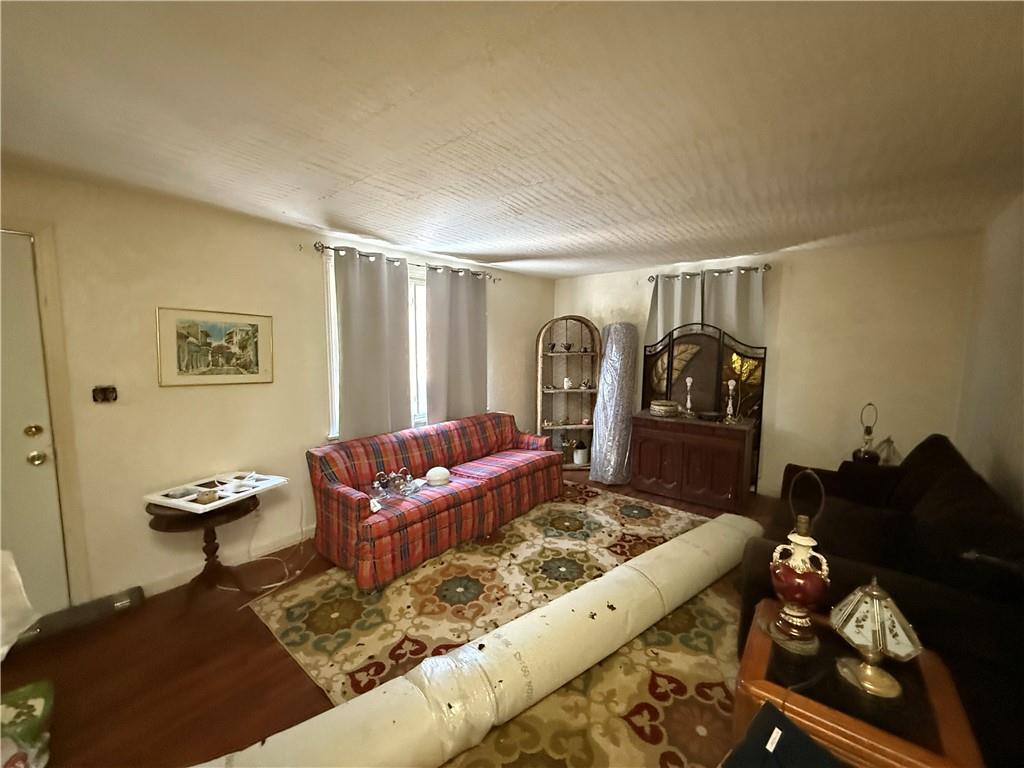 2360 Evans City Road Zelienople, PA 16063 - Photo 7 of 40