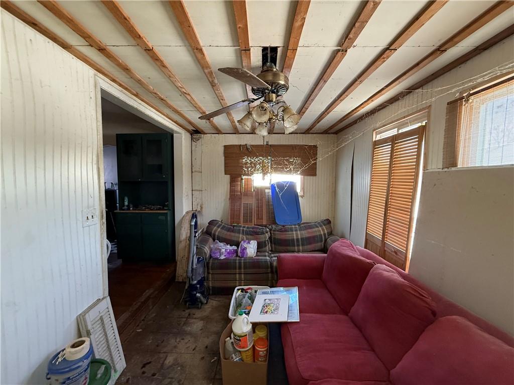 2360 Evans City Road Zelienople, PA 16063 - Photo 10 of 40