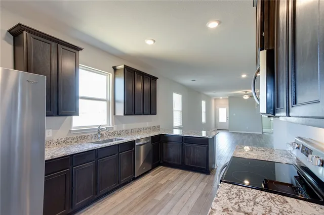 $1,800 | 520 Republic Drive, Liberty Hill, TX 78642