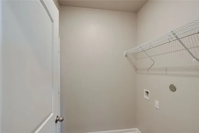 $1,800 | 520 Republic Drive, Liberty Hill, TX 78642