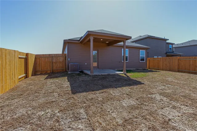 $1,800 | 520 Republic Drive, Liberty Hill, TX 78642