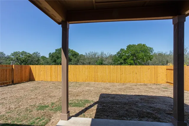 $1,800 | 520 Republic Drive, Liberty Hill, TX 78642