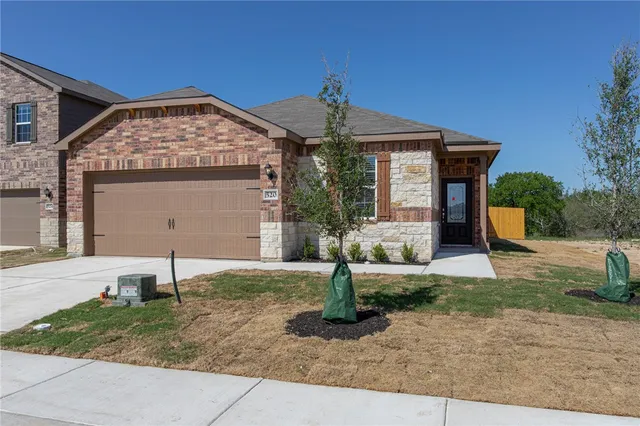 $1,800 | 520 Republic Drive, Liberty Hill, TX 78642