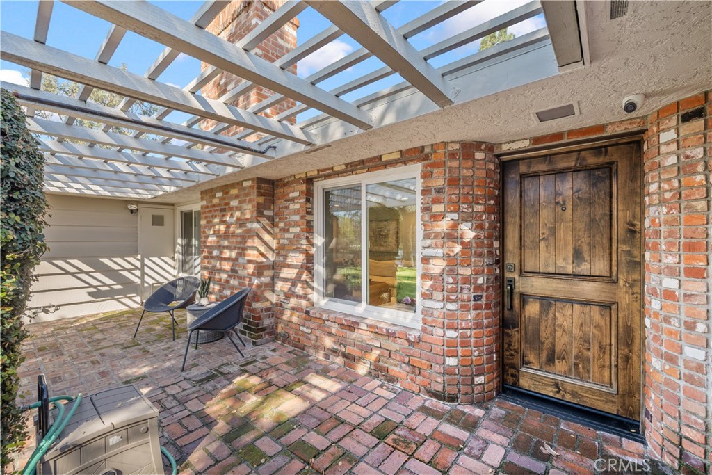 3611 Grayburn Road Pasadena, CA 91107 - Photo 3 of 41