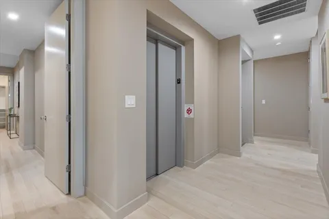 $849,000 | 2450 North Clybourn Avenue, Unit 2, Chicago, IL 60614