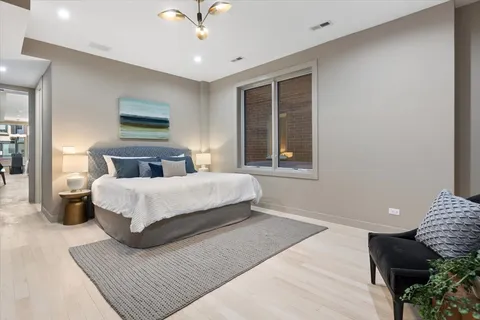 $849,000 | 2450 North Clybourn Avenue, Unit 2, Chicago, IL 60614