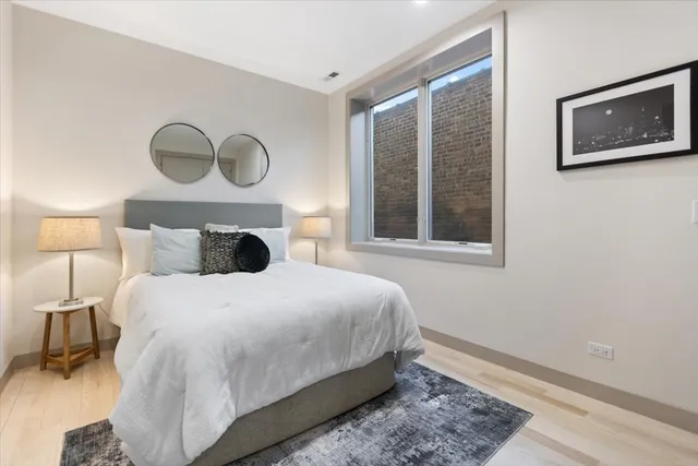 $849,000 | 2450 North Clybourn Avenue, Unit 2, Chicago, IL 60614