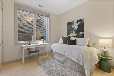 $849,000 | 2450 North Clybourn Avenue, Unit 2, Chicago, IL 60614