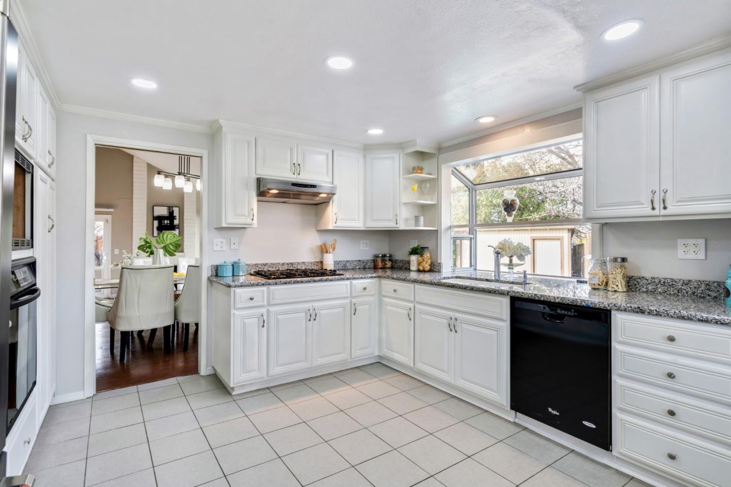 570 North Hillview Drive Milpitas, CA 95035 - Photo 13 of 31