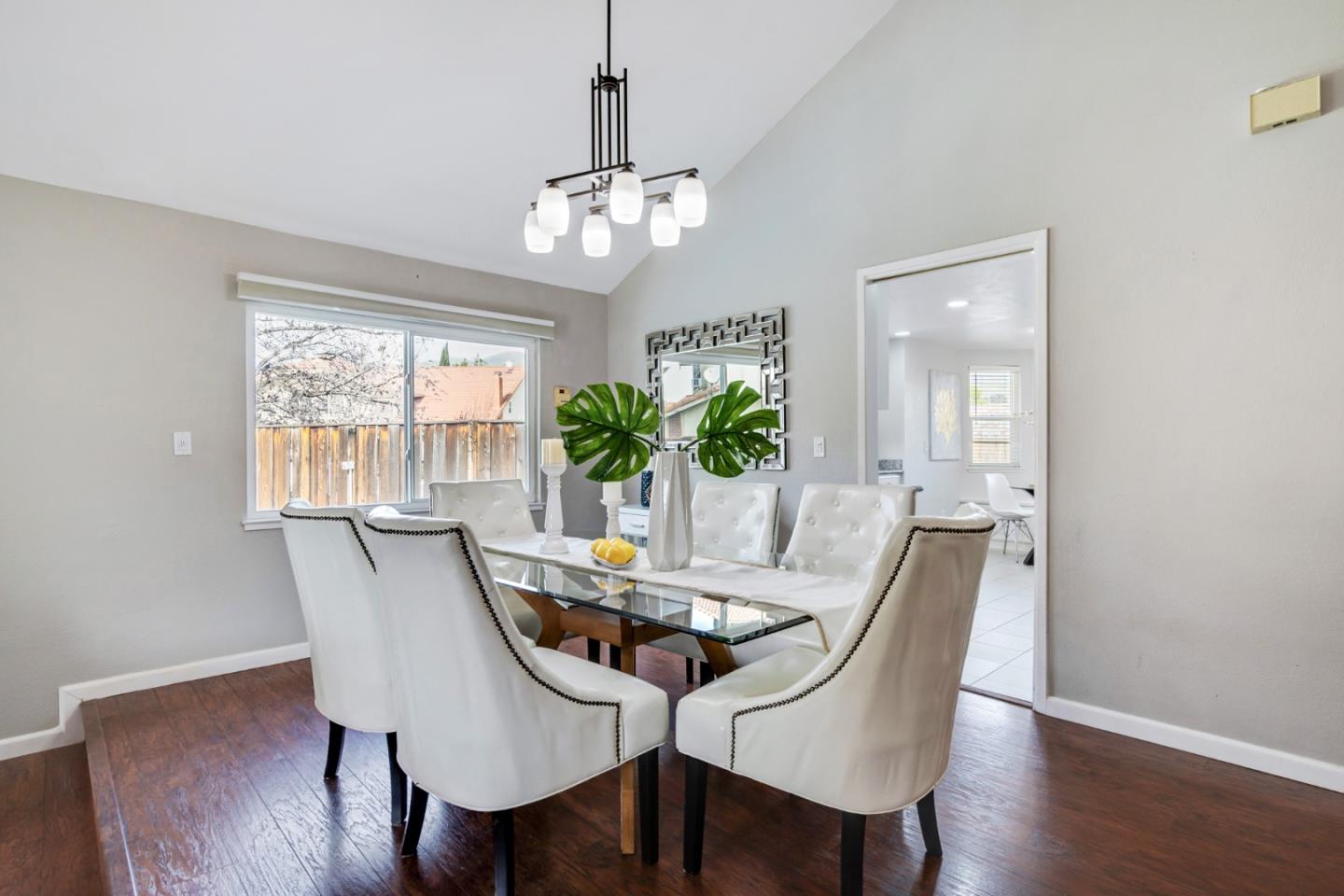 570 North Hillview Drive Milpitas, CA 95035 - Photo 5 of 31