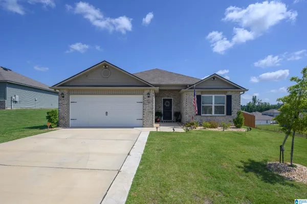$295,000 | 330 Amber Avenue, Calera, AL 35040