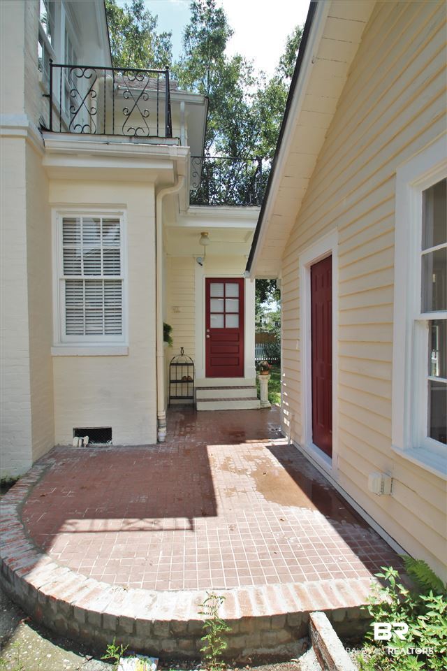 128 South Street Mobile, AL 36606 - Photo 30 of 38