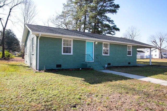 $245,000 | 216 East Webster Street, Whiteville, NC 28472