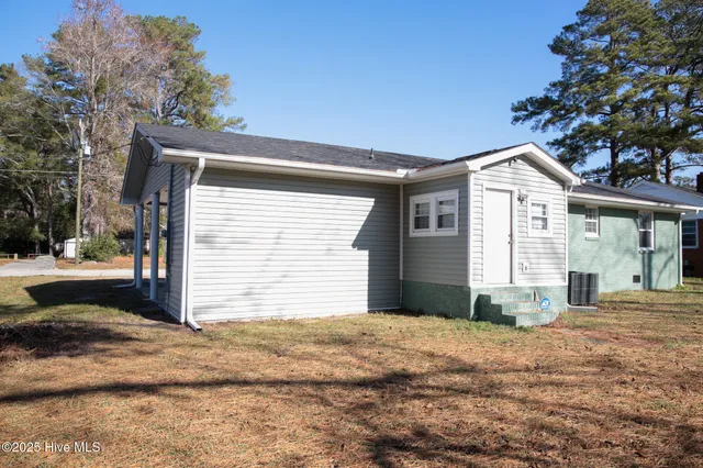 $245,000 | 216 East Webster Street, Whiteville, NC 28472