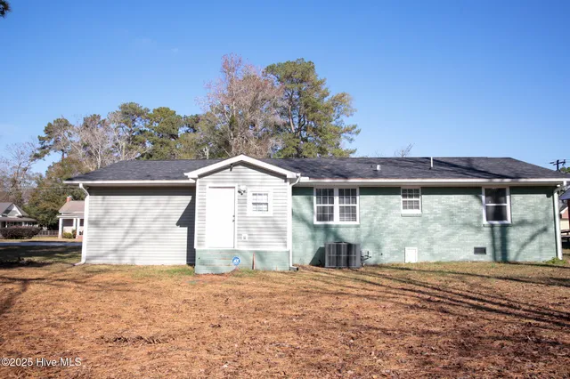 $245,000 | 216 East Webster Street, Whiteville, NC 28472