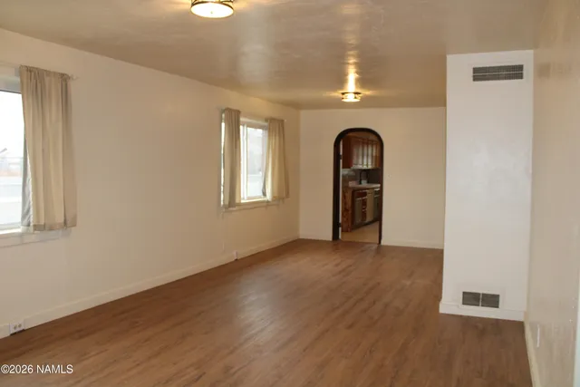 $199,999 | 401 North Kinsley Avenue, Winslow, AZ 86047