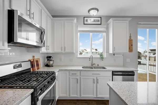 $520,000 | 1254 Crosswinds Way, Waconia, MN 55387