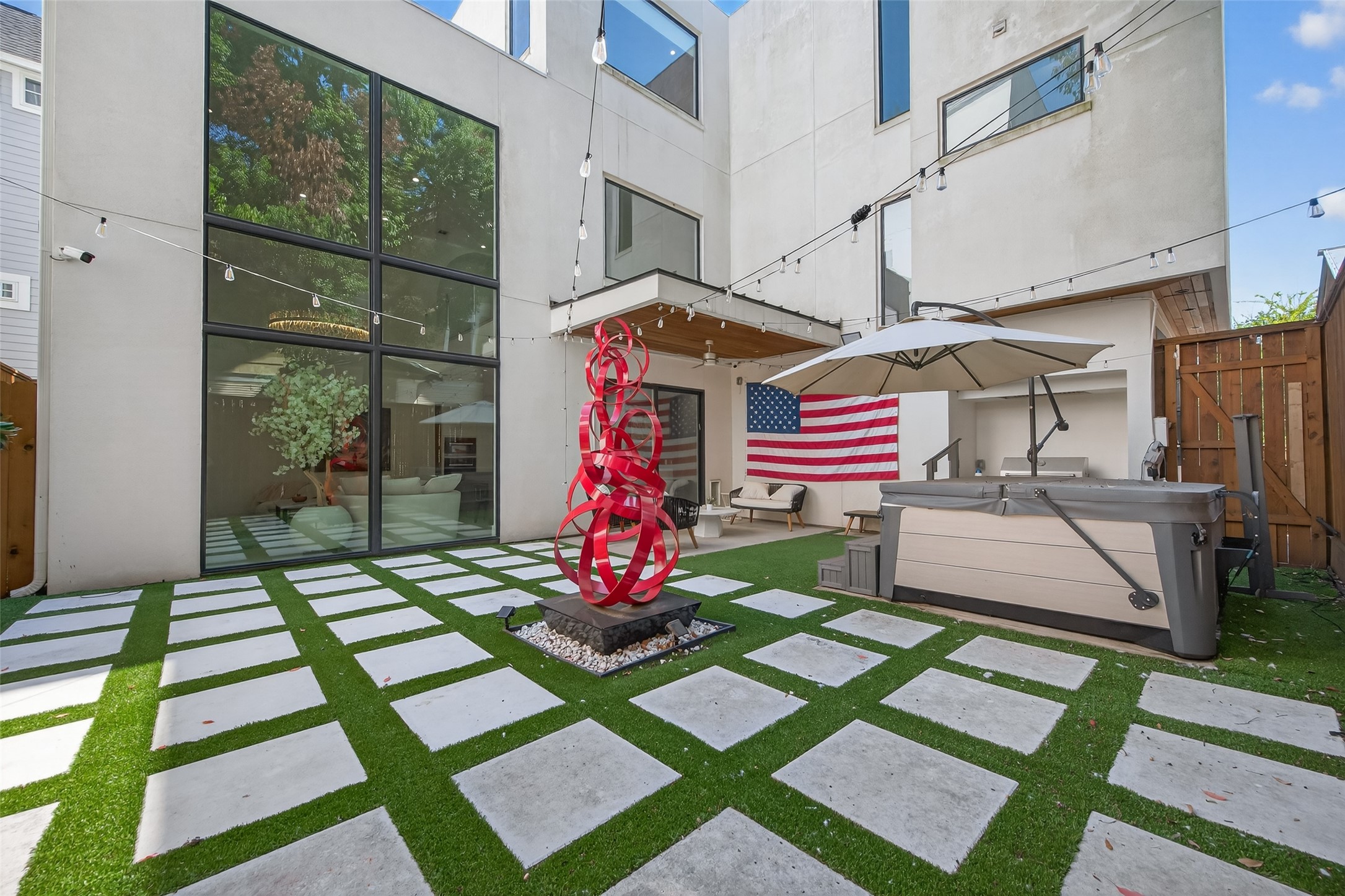 211 Stratford Street Houston, TX 77006 - Photo 31 of 33