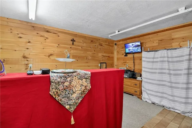 $175,000 | 213 Hargus Creek Road, Holbrook, PA 15341