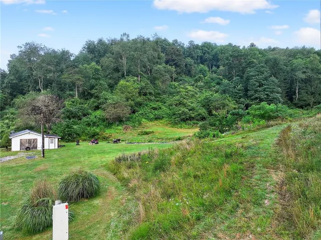 $175,000 | 213 Hargus Creek Road, Holbrook, PA 15341