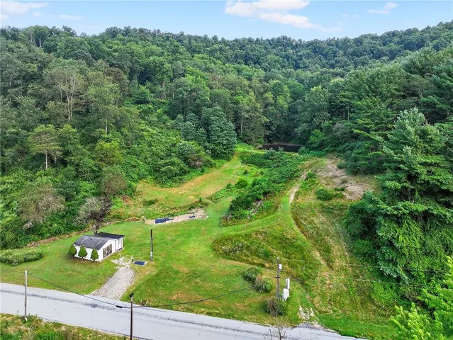 $175,000 | 213 Hargus Creek Road, Holbrook, PA 15341