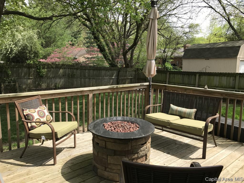 110 Bellerive Road Springfield, IL 62704 - Photo 4 of 28