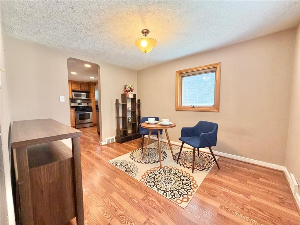 4289 Glen Lytle Road Pittsburgh, PA 15217 - Photo 14 of 46
