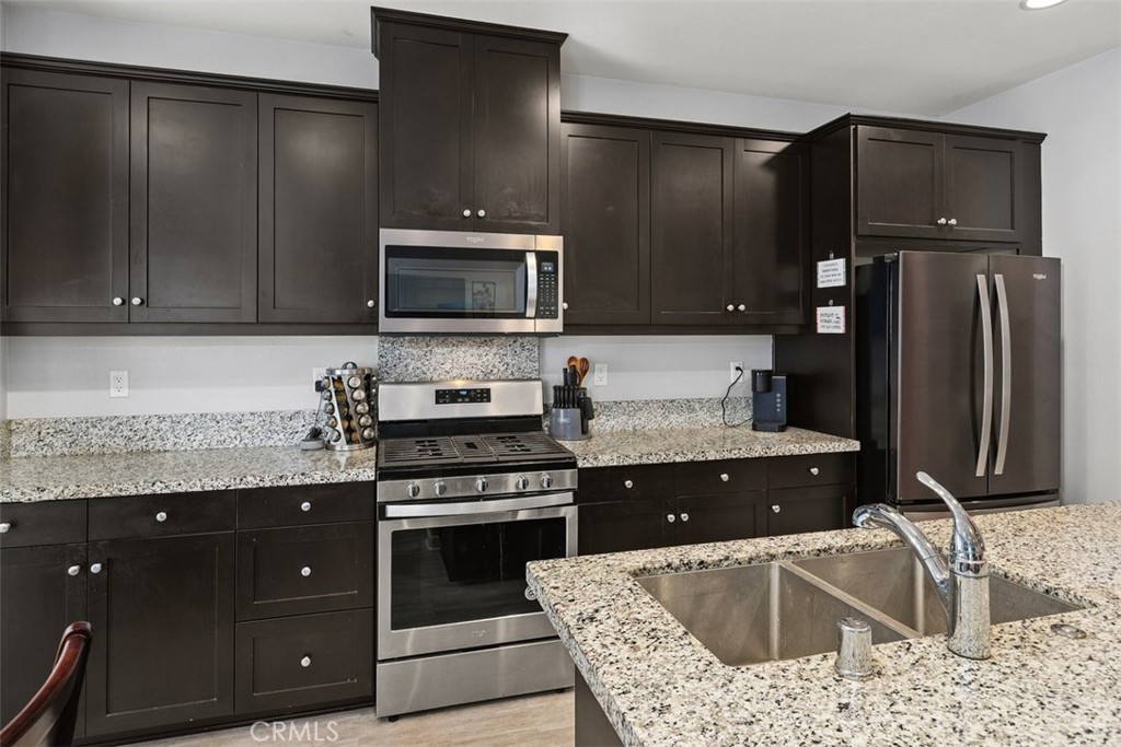 27482 Basalt Way Moreno Valley, CA 92555 - Photo 22 of 54