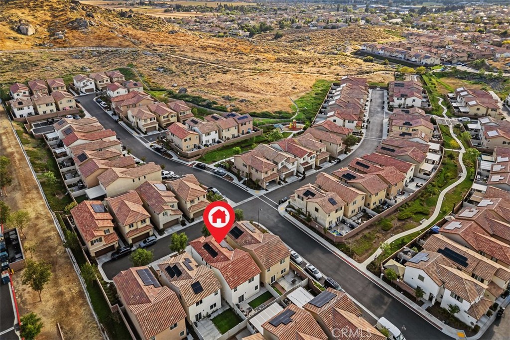 27482 Basalt Way Moreno Valley, CA 92555 - Photo 4 of 54