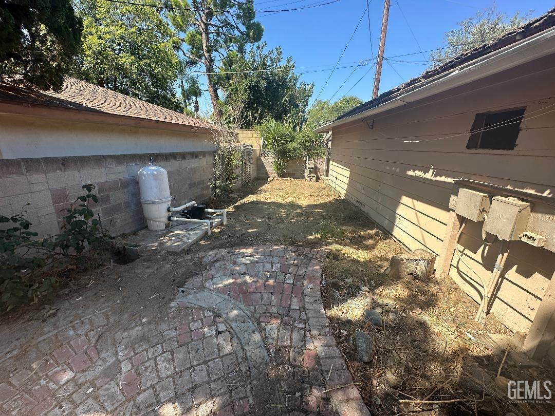 Undisclosed Address Bakersfield, CA 93306 - Photo 14 of 16 a backyard of a house