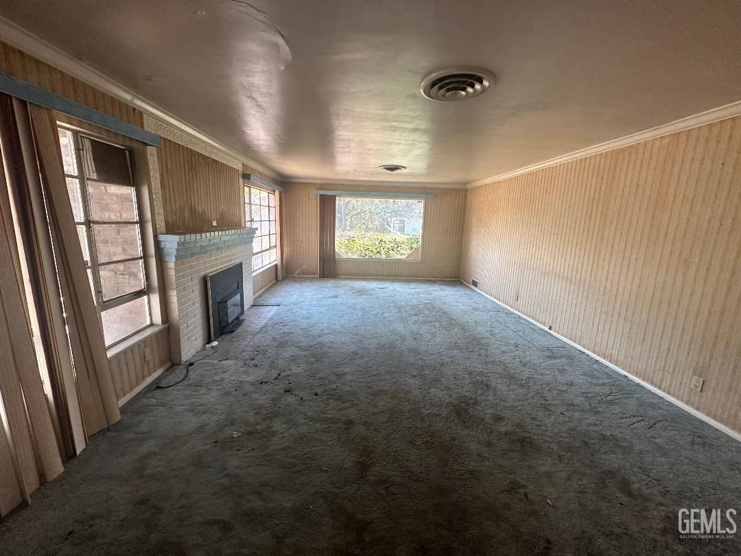 Undisclosed Address Bakersfield, CA 93306 - Photo 5 of 16 a view of livingroom with washer and dryer