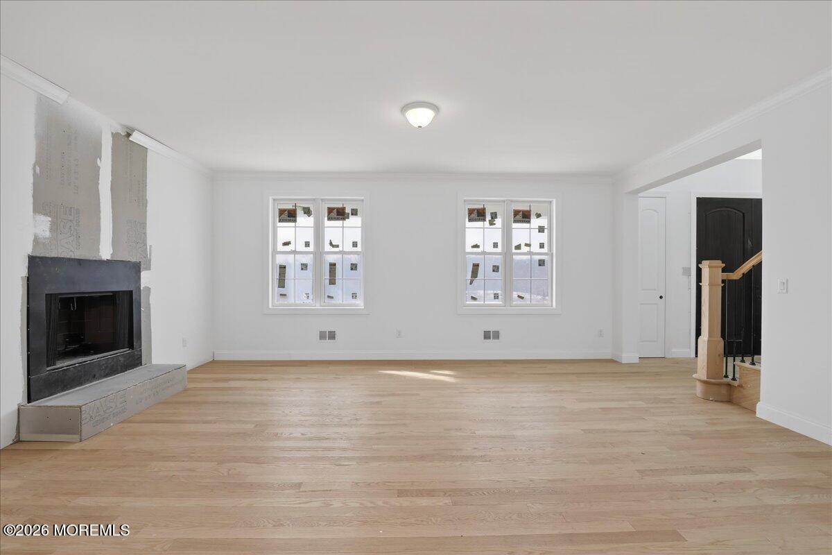 10 Cook Court Millstone Township, NJ 08535 - Photo 16 of 41 09-Living Room
