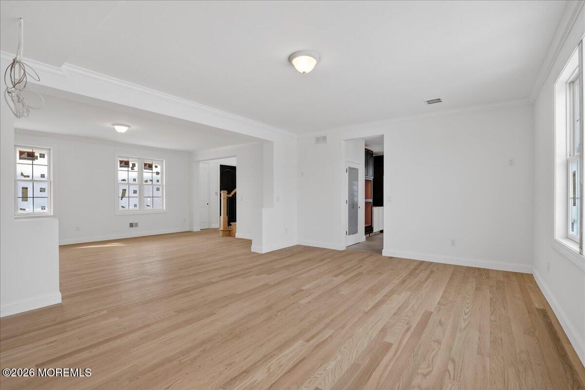 10 Cook Court Millstone Township, NJ 08535 - Photo 19 of 41 12-Dining Room