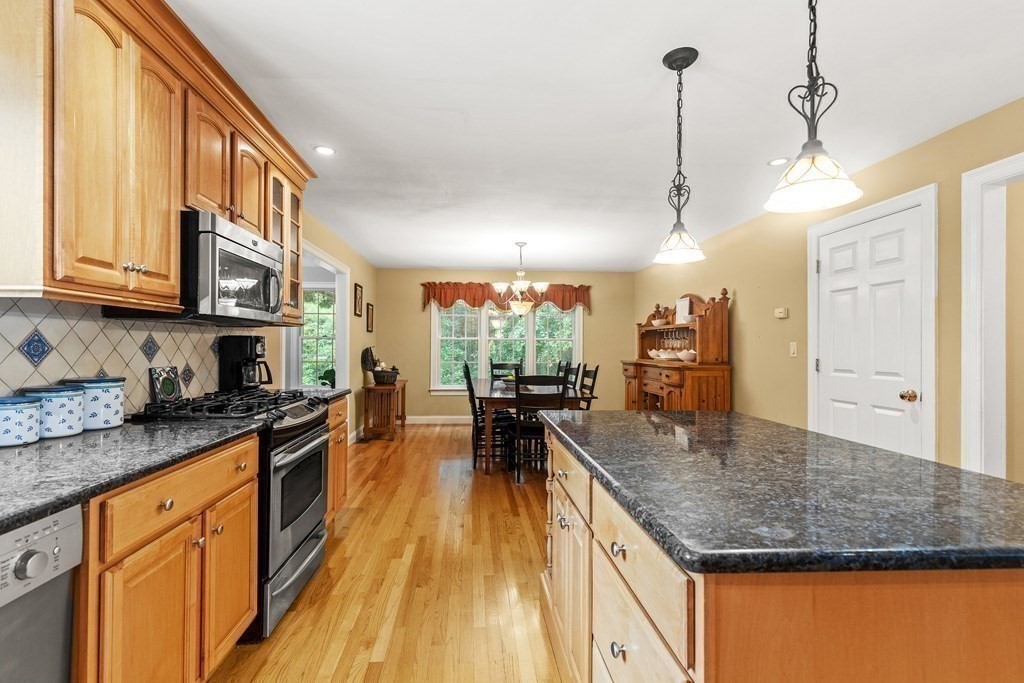 2 Sage Road Georgetown, MA 01833 - Photo 11 of 41