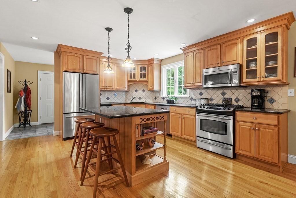 2 Sage Road Georgetown, MA 01833 - Photo 10 of 41