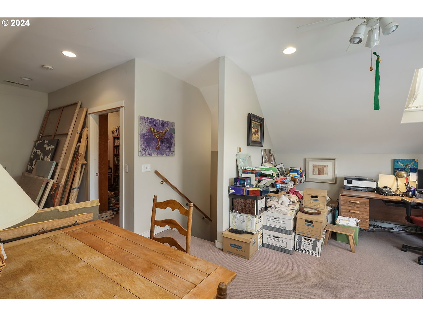 1190 Methodist Road Hood River, OR 97031 - Photo 26 of 41 a living room with furniture and a flat screen tv